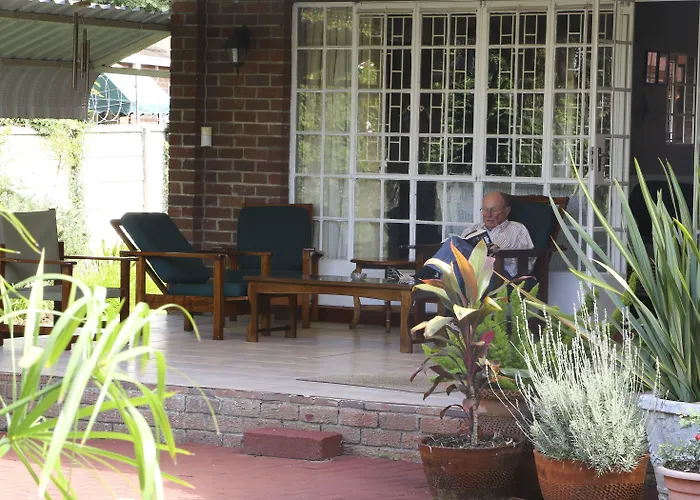 Guest house: Sunbird Guest House